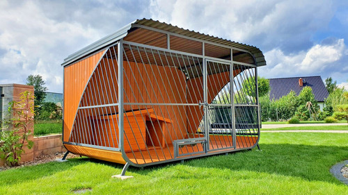 Dog kennel and - , windbreaker